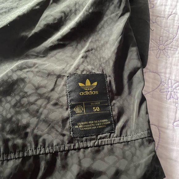 Like new adidas jacket - Picture 6 of 6